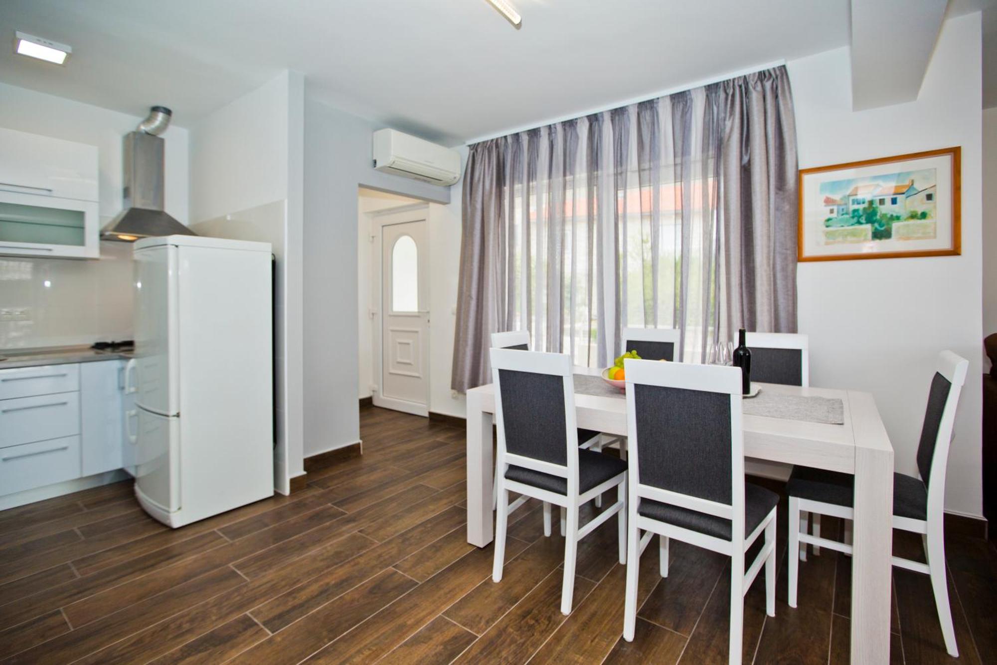חוואר Apartments Grgo מראה חיצוני תמונה