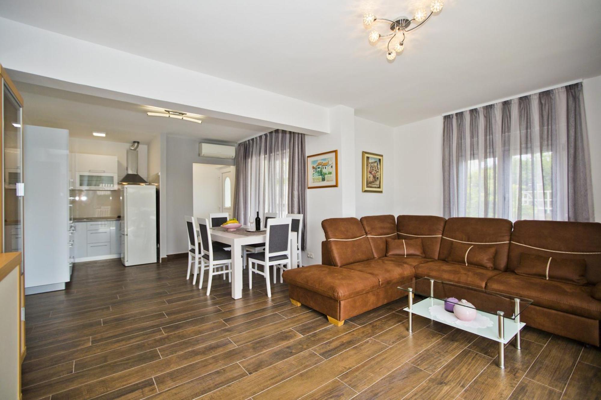 חוואר Apartments Grgo מראה חיצוני תמונה